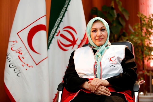 نگاه پُرمهر داوطلب نیکوکار جمعیت هلالاحمر به سیلزدگان استانهای جنوب شرقی ایران