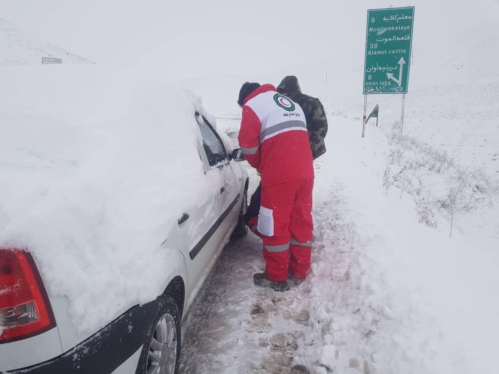 امدادرسانی نجاتگران اردبیل به ۸۱۰ مسافر در برفوکولاک 24 ساعت گذشته