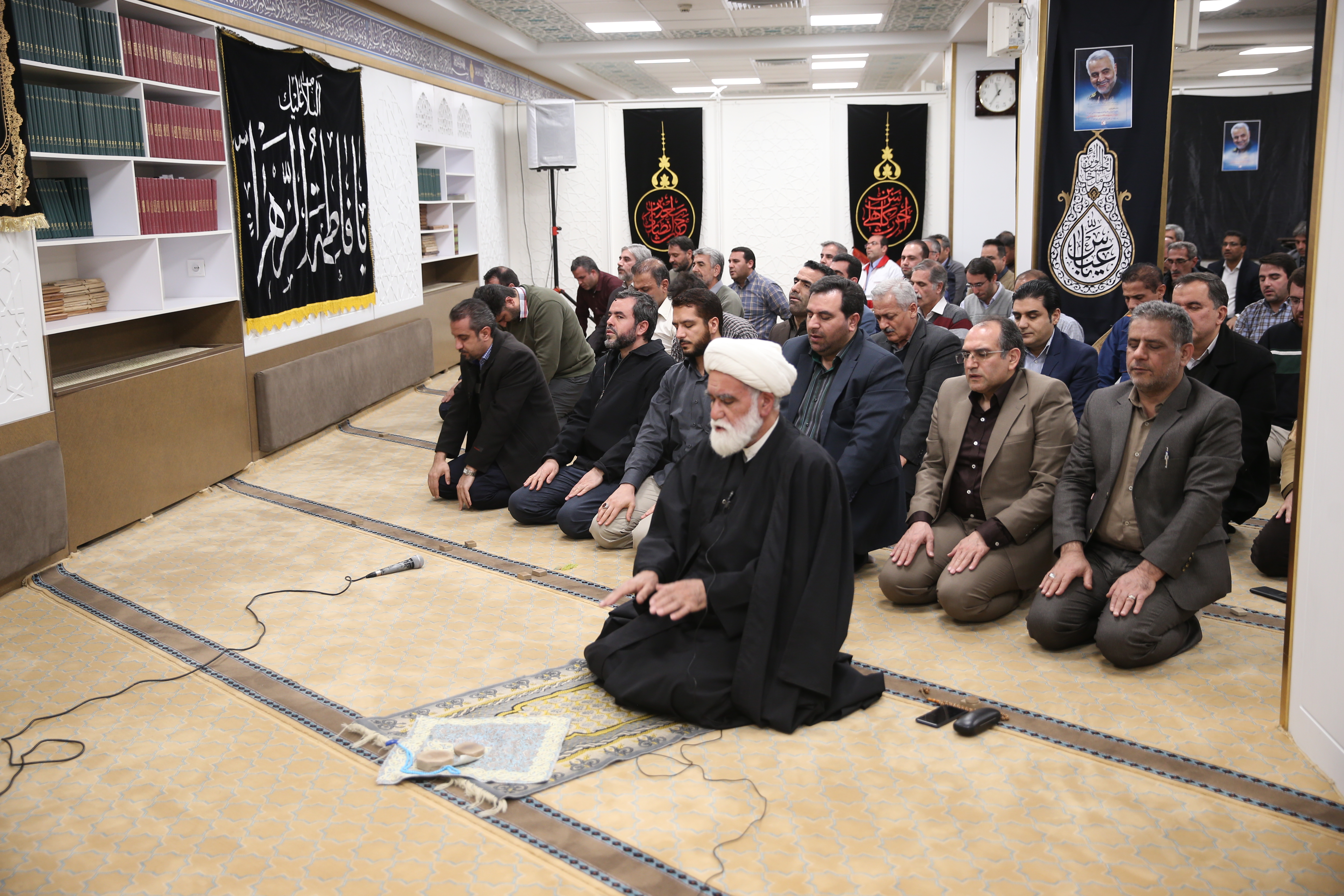 نماینده ولی فقیه در جمعیت هلالاحمر: انقلاب اسلامی ایران ثمره تغییر نگرشها بود / سرنوشت ملتها در دست خود آنها است