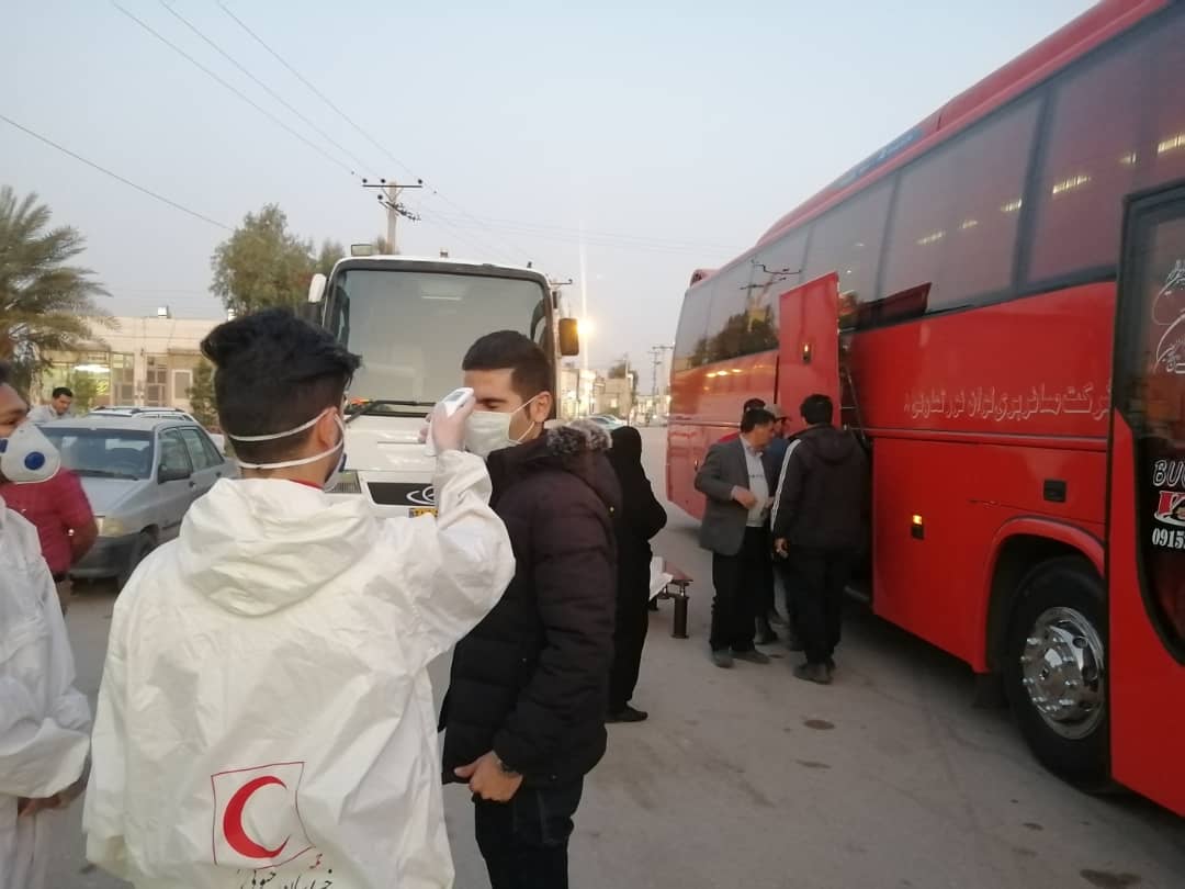 کنترل سلامت مسافران در مبادی ورودی استان خراسان جنوبی/ تصاویر