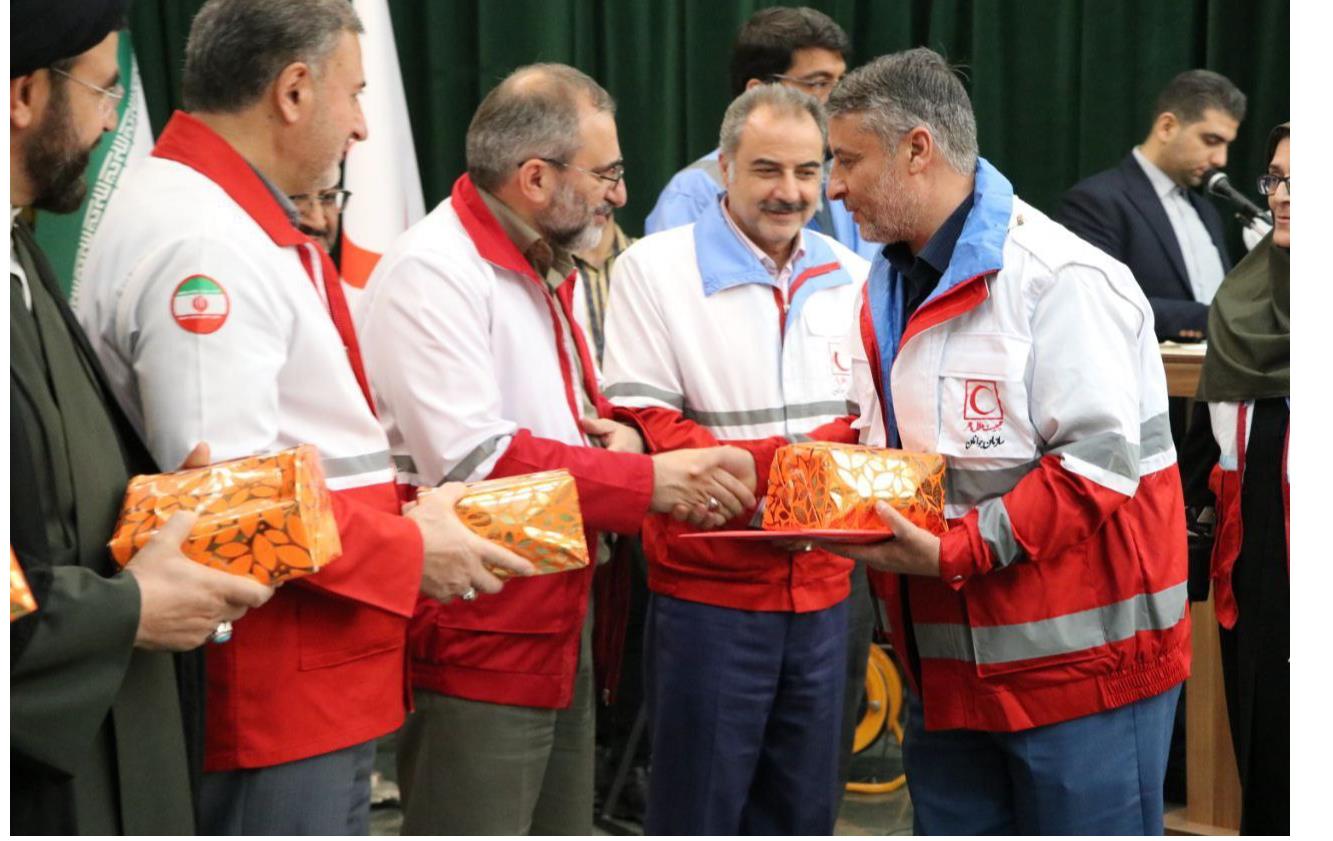 جوانان داوطلب اراکی تجلیل شدند
