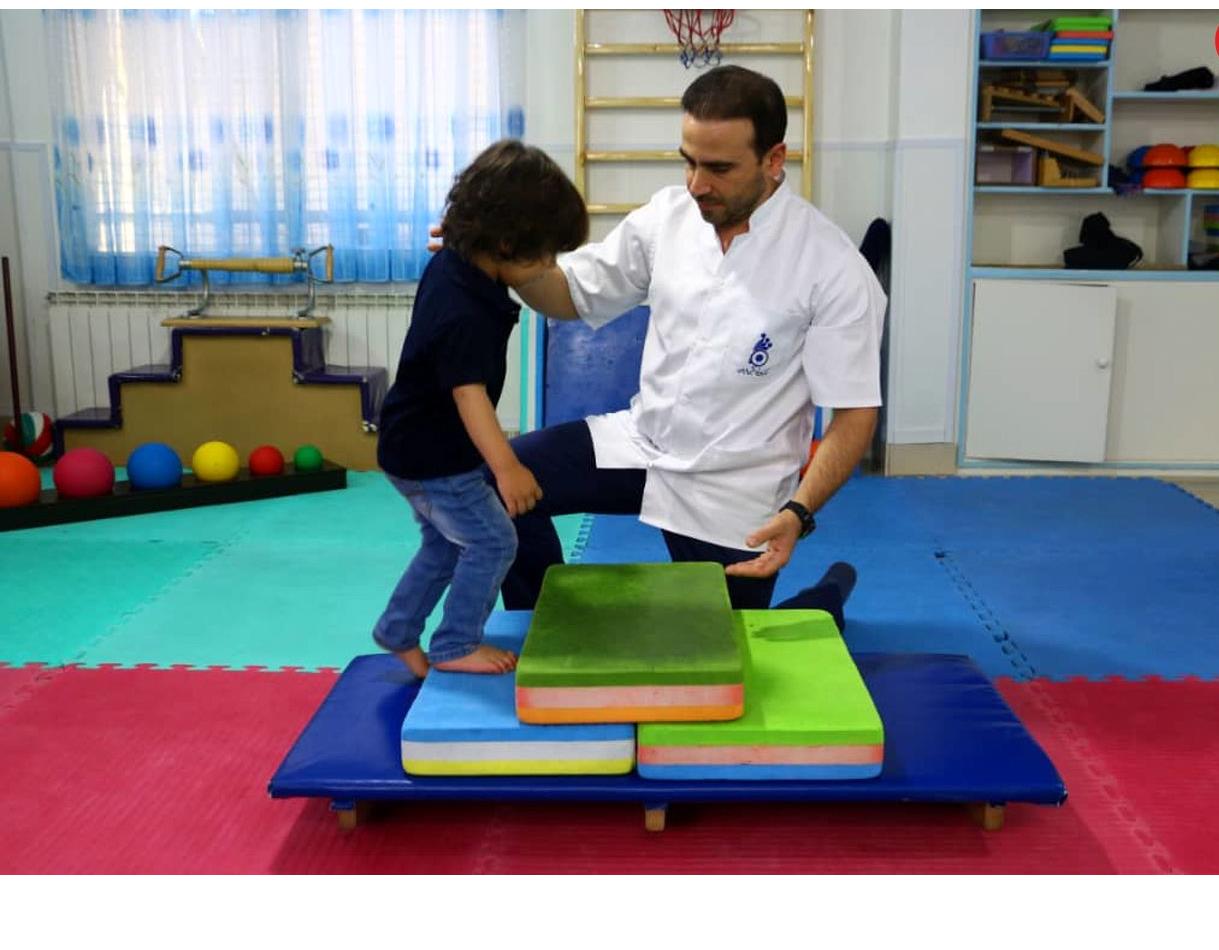 خدمات توانبخشی کودکان در هلال‌احمر توسعه می‌یابد/ نورافشار؛ قطب خدمات جامع توانبخشی کودکان در کشور