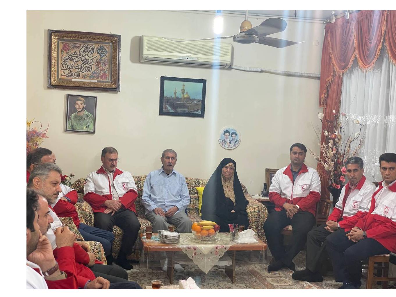 دیدار دبیرکل جمعیت هلال احمر با خانواده شهید چشم آلوس
