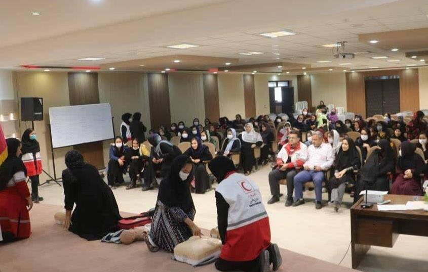 آموزش کمکهای اولیه به ۶۵۰ مهاجر افغانستانیِ ساکن در استان گلستان