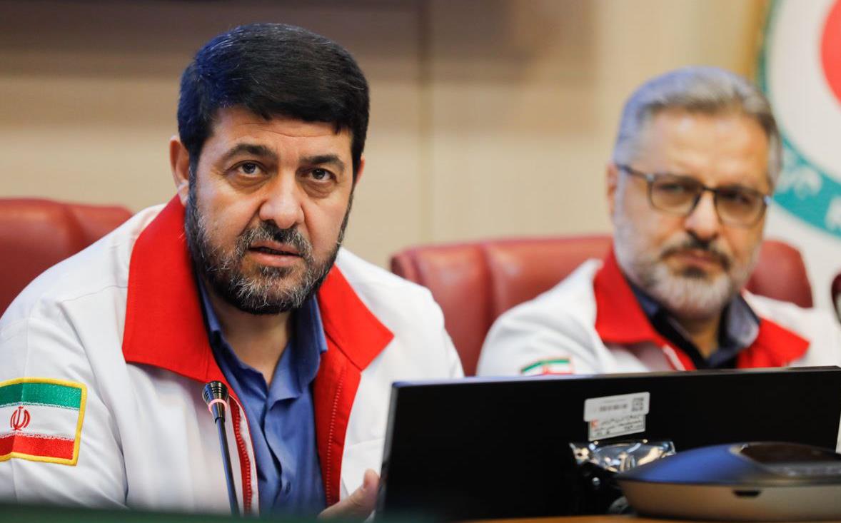 تاکید کولیوند بر لزوم توجه به معیشت و خانواده امدادگران هلالاحمر: امدادگران به قیمت جان خود به مردم خدمت میکنند