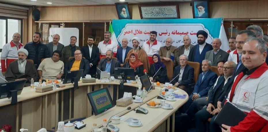 قدردانی خیرین و نمایندگان گروههای جهادی از رئیس جمعیت هلالاحمر