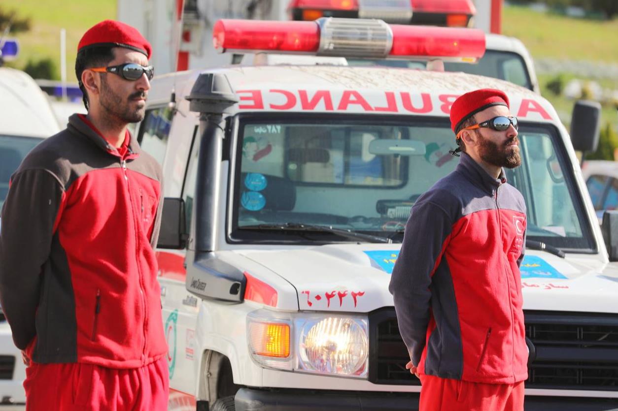 آمادهباش امدادگران هلالاحمر در پی اعلام هشدار هواشناسی/ بارش برف در ۱۴ استان