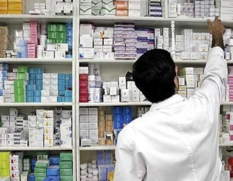 یکی از وظایف هلال احمر تامین داروهای خاص و حفظ دپوی استراتژیک است/آماده واردات و افزایش تولید دارو در صورت بروز کمبود هستیم
