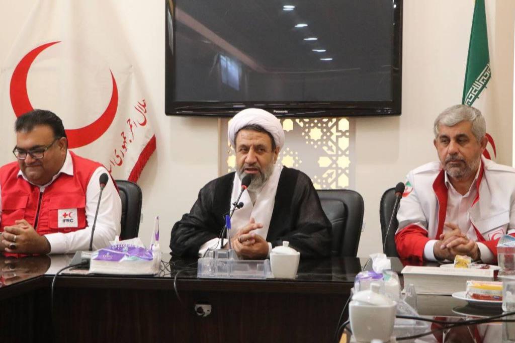 امام جمعه کرمان: فدراسیون و جمعیت‌های صلیب سرخ و هلال‌احمر کانون پیوند ملت‌ها هستند