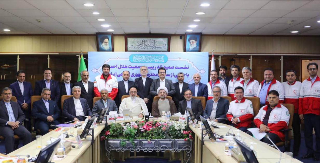 توسعه دیپلماسی سلامت با تقویت همکاریهای وزارتخارجه و هلالاحمر