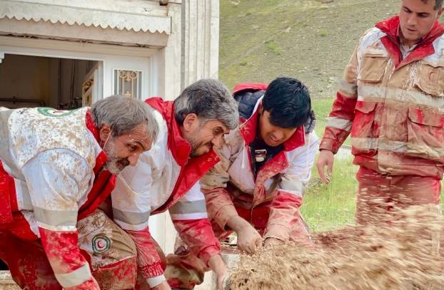 سیل،مهمانان«میکاییلدرهسی» را با خود برد