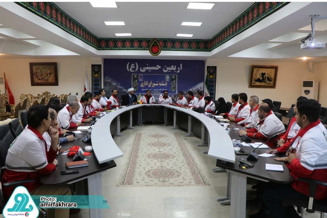 پوشش امدادی تمام محورهای مواصلاتی کرمانشاه تا مرز خسروی در ایام اربعین