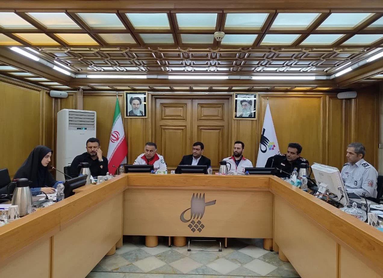 دست همکاری شورای شهر و شهرداری تهران با هلال احمر در «پویش شهر آماده»