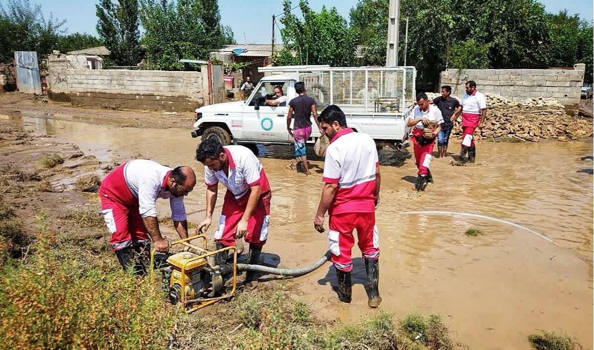 وقوع سیل و آبگرفتگی در 5 استان کشور/ امدادرسانی هلالاحمر به 852 نفر