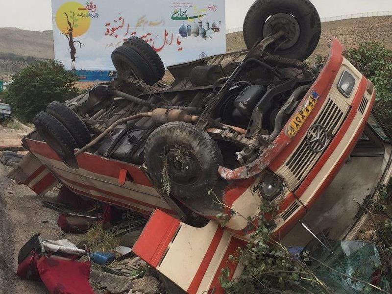 ۹ مصدوم و ۷ جان باخته بر اثر واژگونی مینی بوس