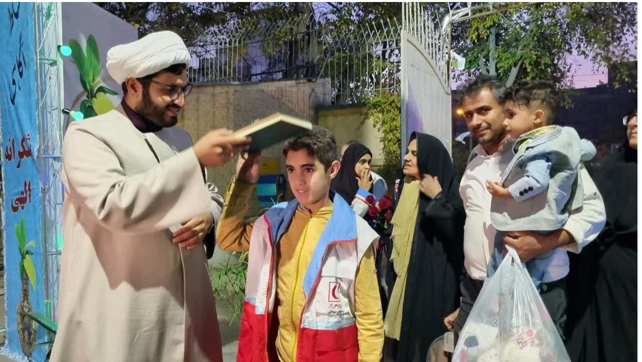 آغاز اردوی شکرانه مجتمعهای دانش آموزی هلالاحمر در مشهد