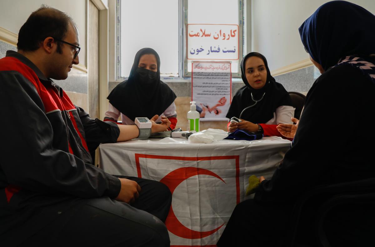 بهره‌مندی بیش از ۹۰۰ نفر از خدمات کاروان سلامت در یک روز گذشته