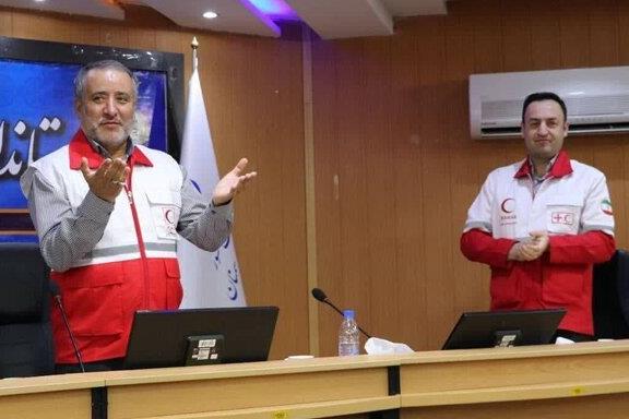 استاندار سمنان عضو داوطلب جمعیت هلال احمر شد