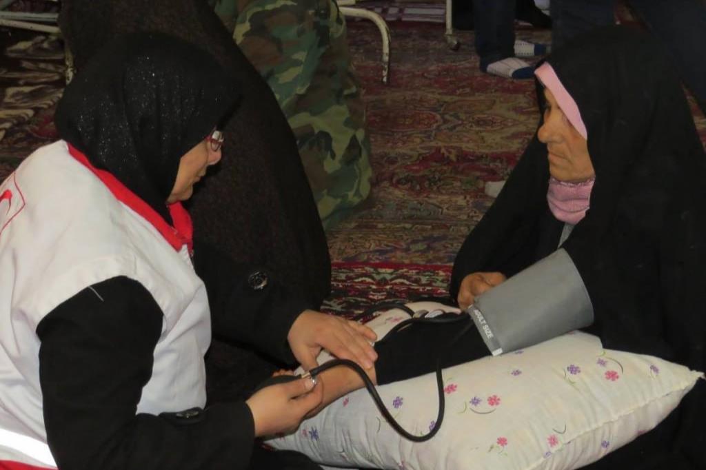 ویزیت رایگان 80 نفر از اهالی مناطق کم برخوردار شهرستان بناب