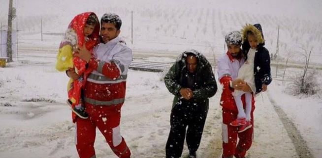 ۱۲ استان کشور متاثر از سوانح جوی/ بیش از ۱۰۰۰ نفر از روز گذشته امدادرسانی شدند
