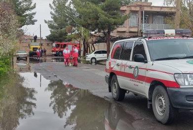 امدادرسانی نیرو های امدادی هلال احمر آذربایجان شرقی به ۱۱۰ خانوار متأثر از سیل و آبگرفتگی در شهرستان بناب