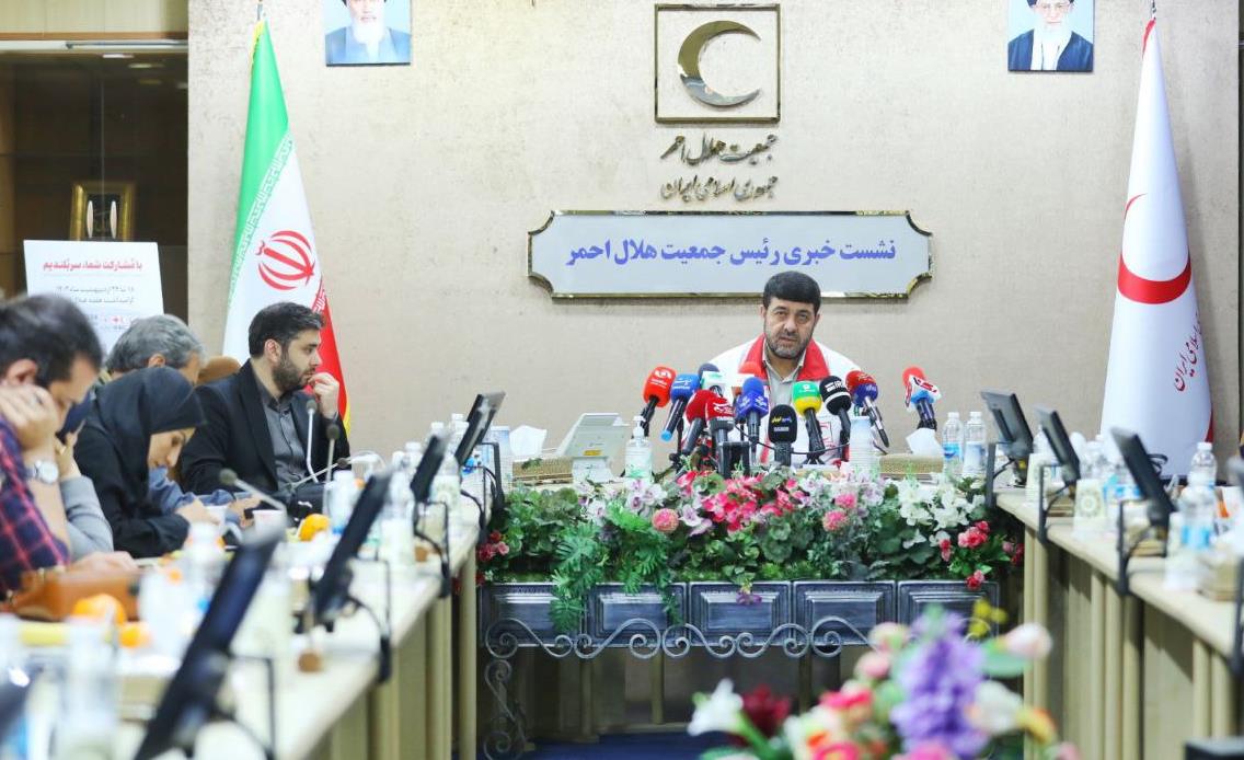 رئیس هلالاحمر:بودجه هلالاحمر متناسب با ماموریتهای محوله نیست/همکاری بادانشبنیانها تقویت شد/انجام بیشترین امدادرسانی به سیلزدگان سیستانوبلوچستان