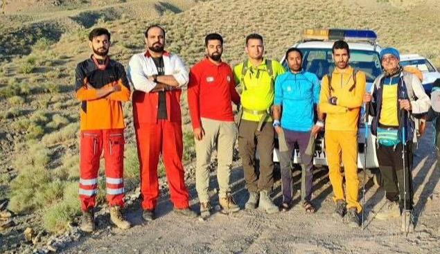 نجات ۴ کوهنورد مفقود شده در ارتفاعات نایبند طبس
