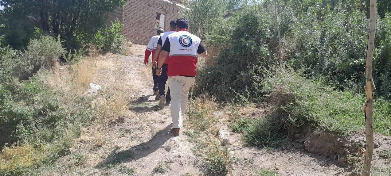 نجاتگران هلالاحمر کودک گمشده 6 ساله را به آغوش خانواده بازگرداندند