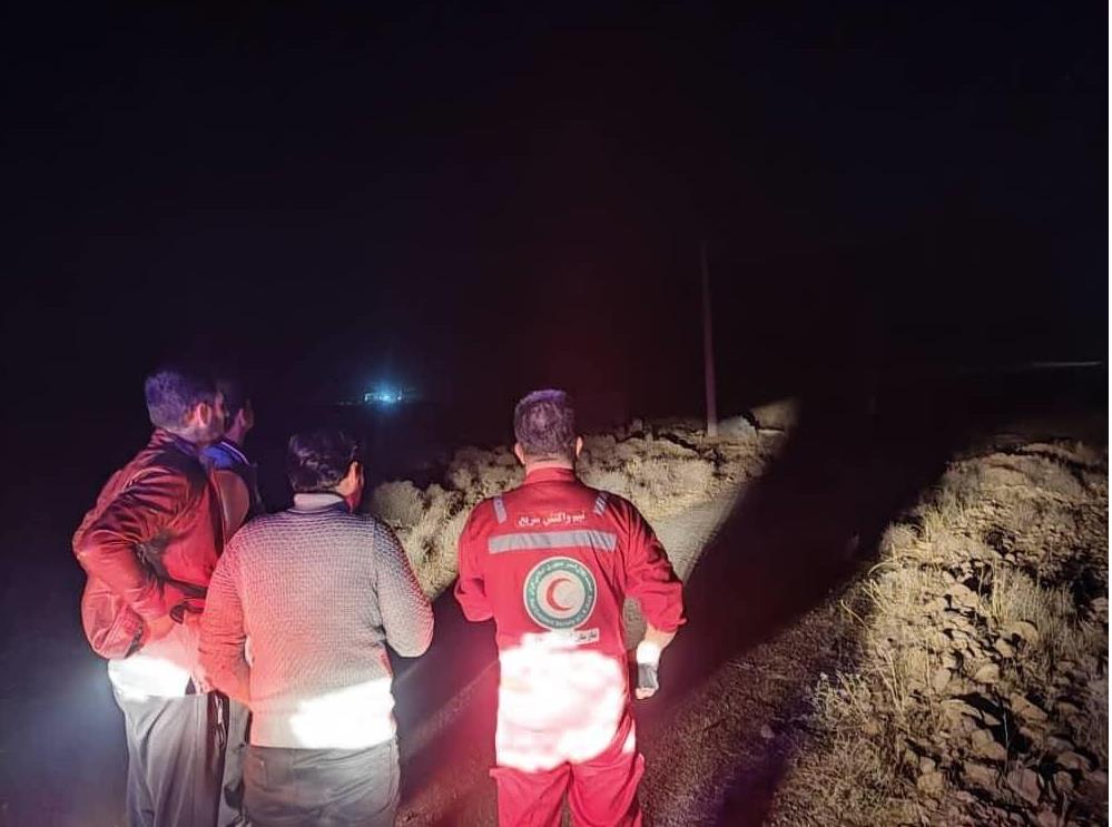 ۶ ساعت تلاش امدادگران هلالاحمر برای نجات مرد ۷۵ ساله