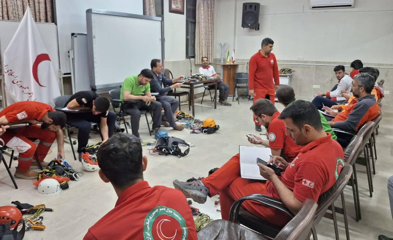 اصفهان، میزبان دوره تخصصی پیشرفته منطقهای جستوجو و نجات در کوهستان