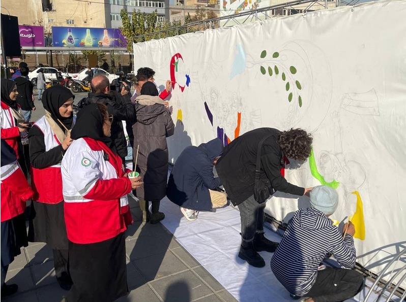 نقاشی صلح در چهارراه ولیعصر؛ تبلور همبستگی برای کودکان جنگزده