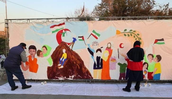 رنگ شادی بر چهره کودکان جنگزده
