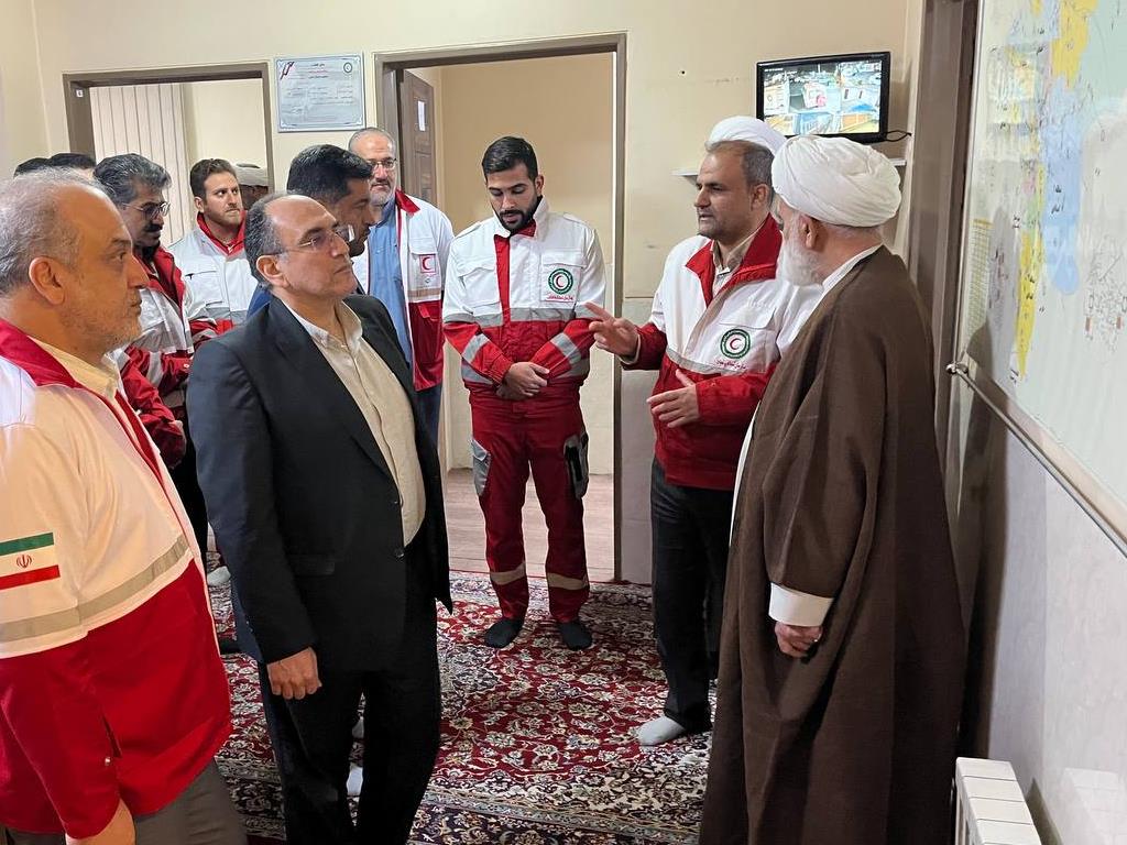 بازدید نماینده ولی فقیه در هلال احمر از پایگاههای شهدای مینادشت فلاورجان و شهدای صنعت فولاد