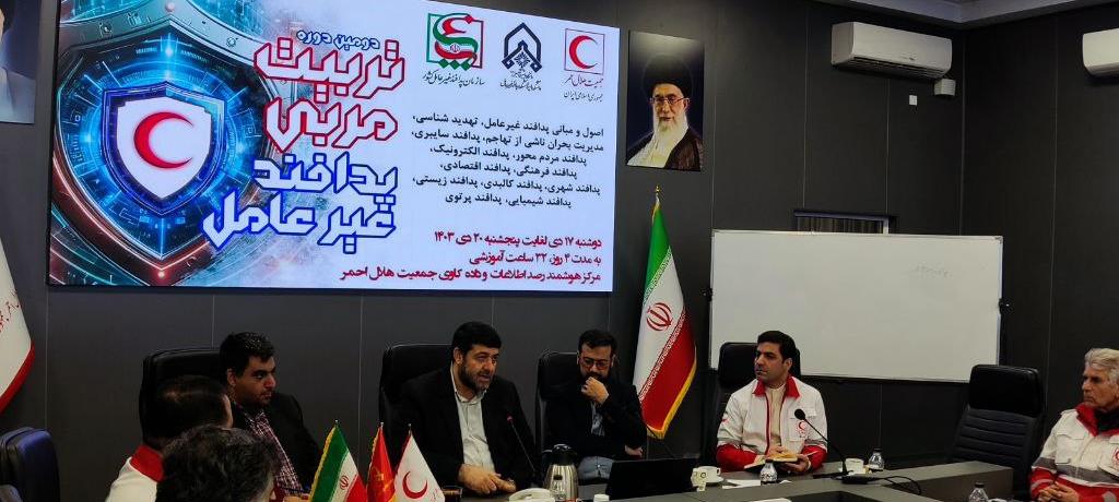 دکتر کولیوند: آموزش رکن اصلی مدیریت مخاطرات و تهدیدات