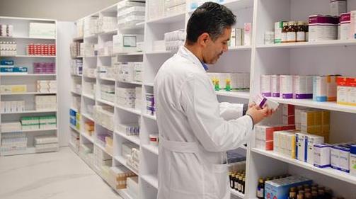 کاهش زمان انتظار در داروخانه مرکزی شبانه روزی هلالاحمر