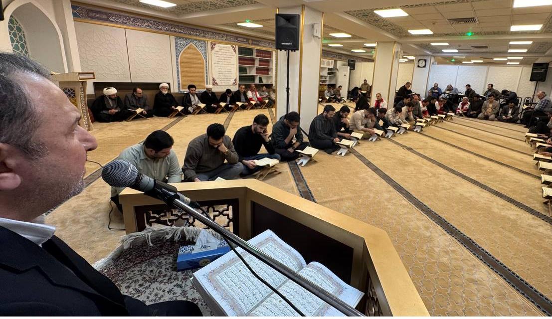 محفل انس با قرآن کریم در جمعیت هلال احمر برگزار شد