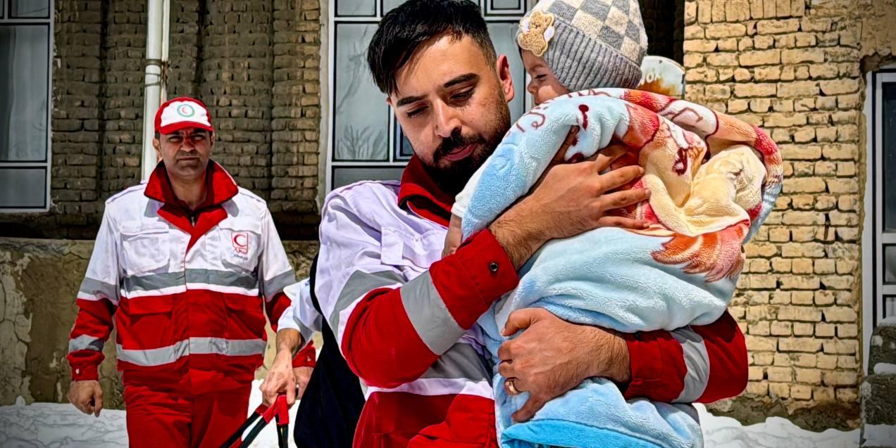 در ۲۶‌اُمین روز از بهار، نوزاد ۷ ماهه از دل برف‌های چهارستون سلماس نجات یافت