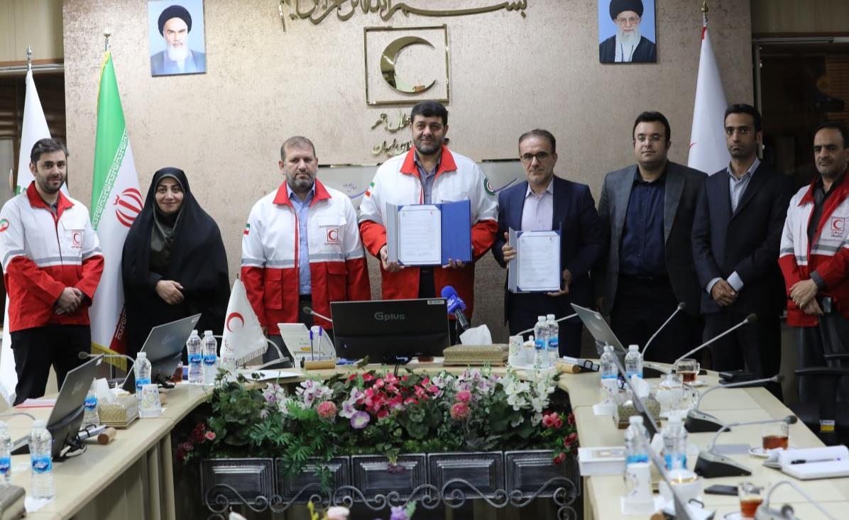 امضای تفاهمنامه میان سازمان نظام پزشکی و هلالاحمر/دکتر کولیوند: هلالاحمر دوشادوش نظام سلامت در کنار مردم است