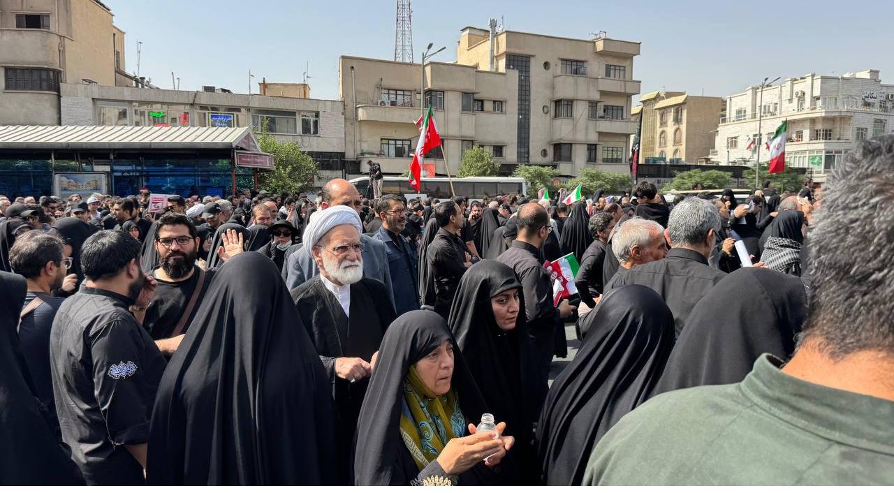 امروز دنیا تماشاگر اقتدار، صلابت، همبستگی و اتحاد ملت ایران اسلامیست
