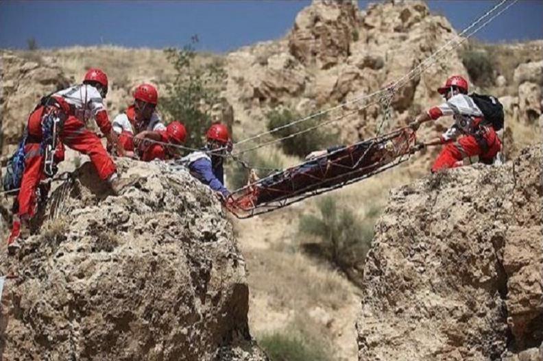 ثبت ۵۱۰ حادثه کوهستان در سه ماه تابستان / ۲۷۲ مصدوم توسط امدادگران هلالاحمر به مراکز درمانی منتقل شدند