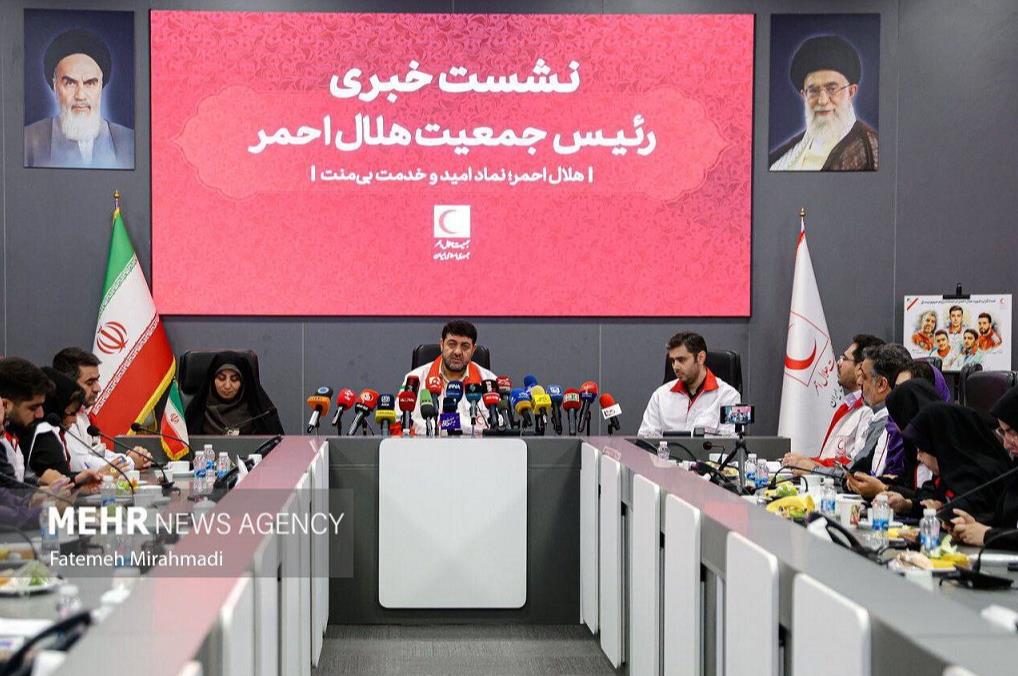 فداکاری و تلاش بیوقفه هلالاحمر در نجات جان مردم / افزایش ظرفیتها و تجهیزات امدادی+فیلم