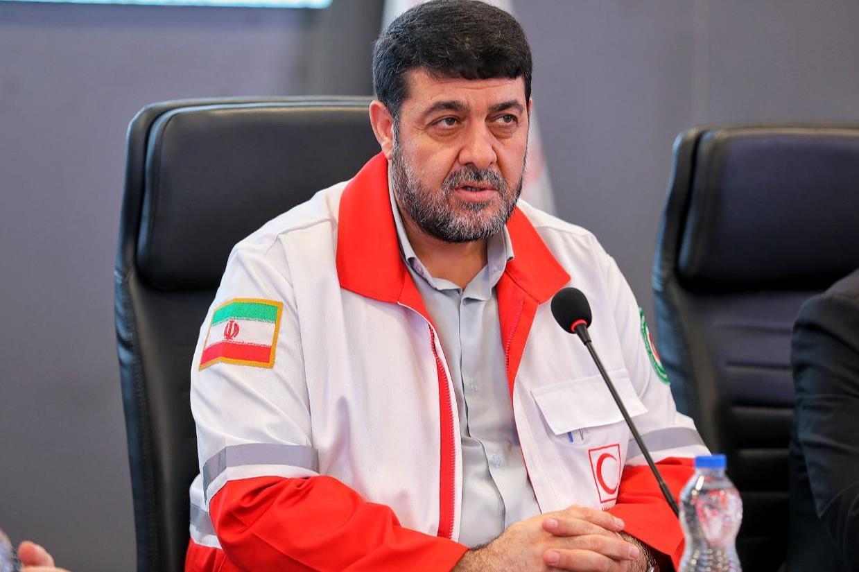 جلسه هم اندیشی رئیس هلالاحمر با اعضای کمیسیون بهداشت و درمان مجلس/ قدردانی نمایندگان از خدمات هلالاحمر بویژه در ایام جنگ ۱۲ روزه