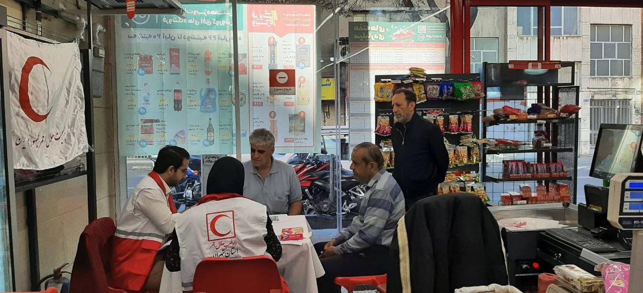 اجرای پایلوت طرح ملی «پایش قند خون» در فروشگاههای افق کوروش با مشارکت داوطلبان هلالاحمر