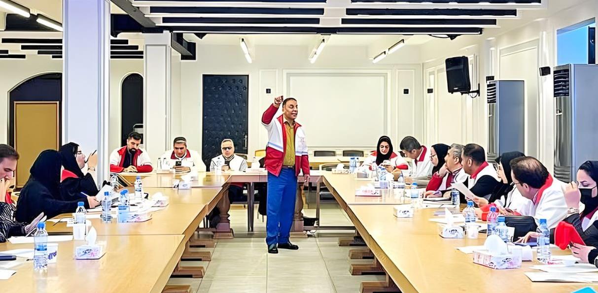 برگزاری دوره توانمندسازی روانشناسان هلالاحمر در گلستان با تأکید بر ارتقای آمادگی روانی امدادگران