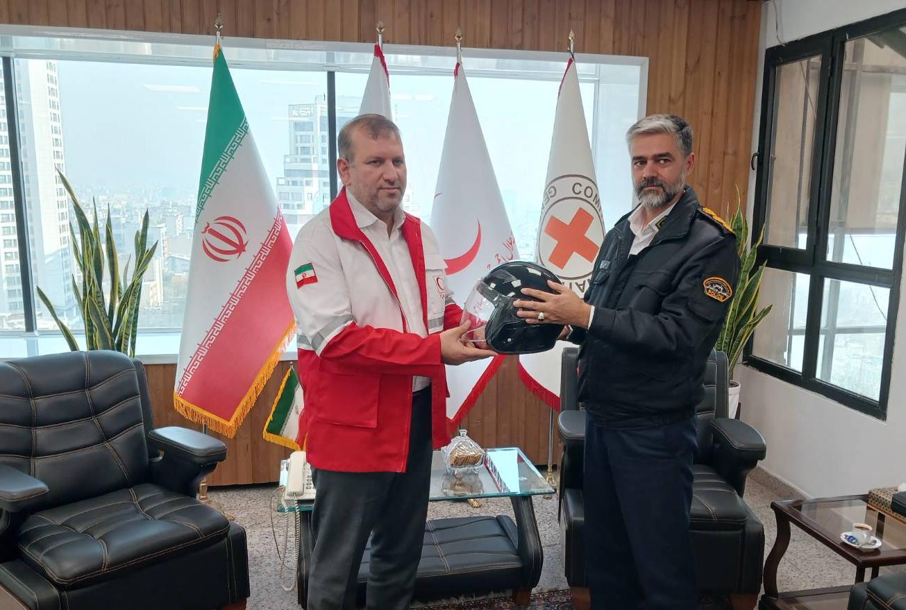 هم‌افزایی هلال‌احمر با پلیس راهور در راستای کاهش تصادفات