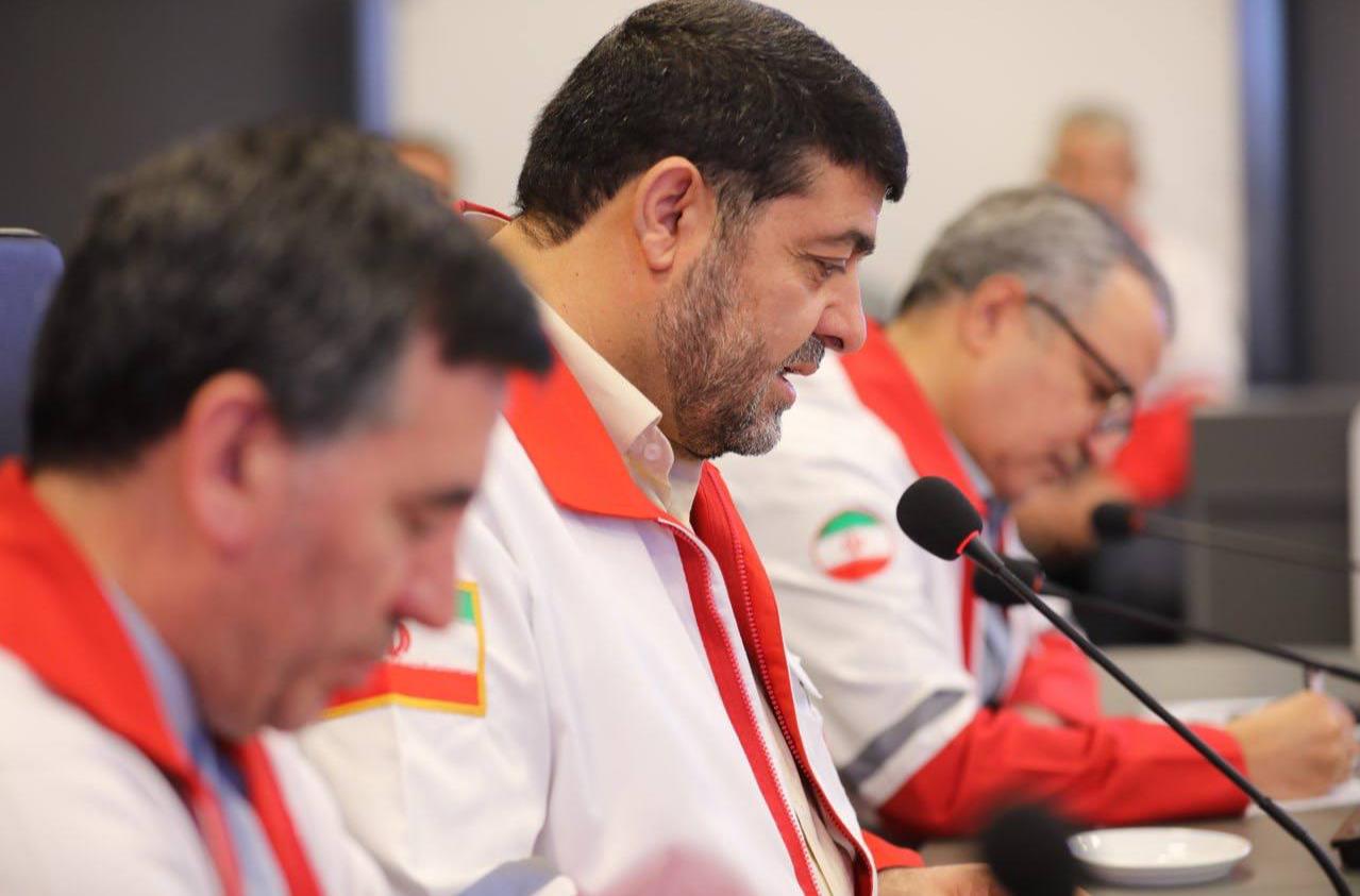 تأکید رئیس هلال‌احمر بر انضباط مالی و شفافیت؛ دیدار با کارکنان خزانه‌داری در روز حسابدار