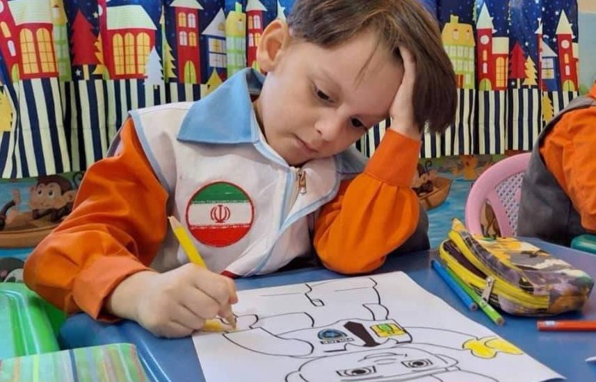 بازتاب جهانی نقاشیهای غنچههای هلال/ هنر کودکان ایرانی، ترجمان مهربانی و امید