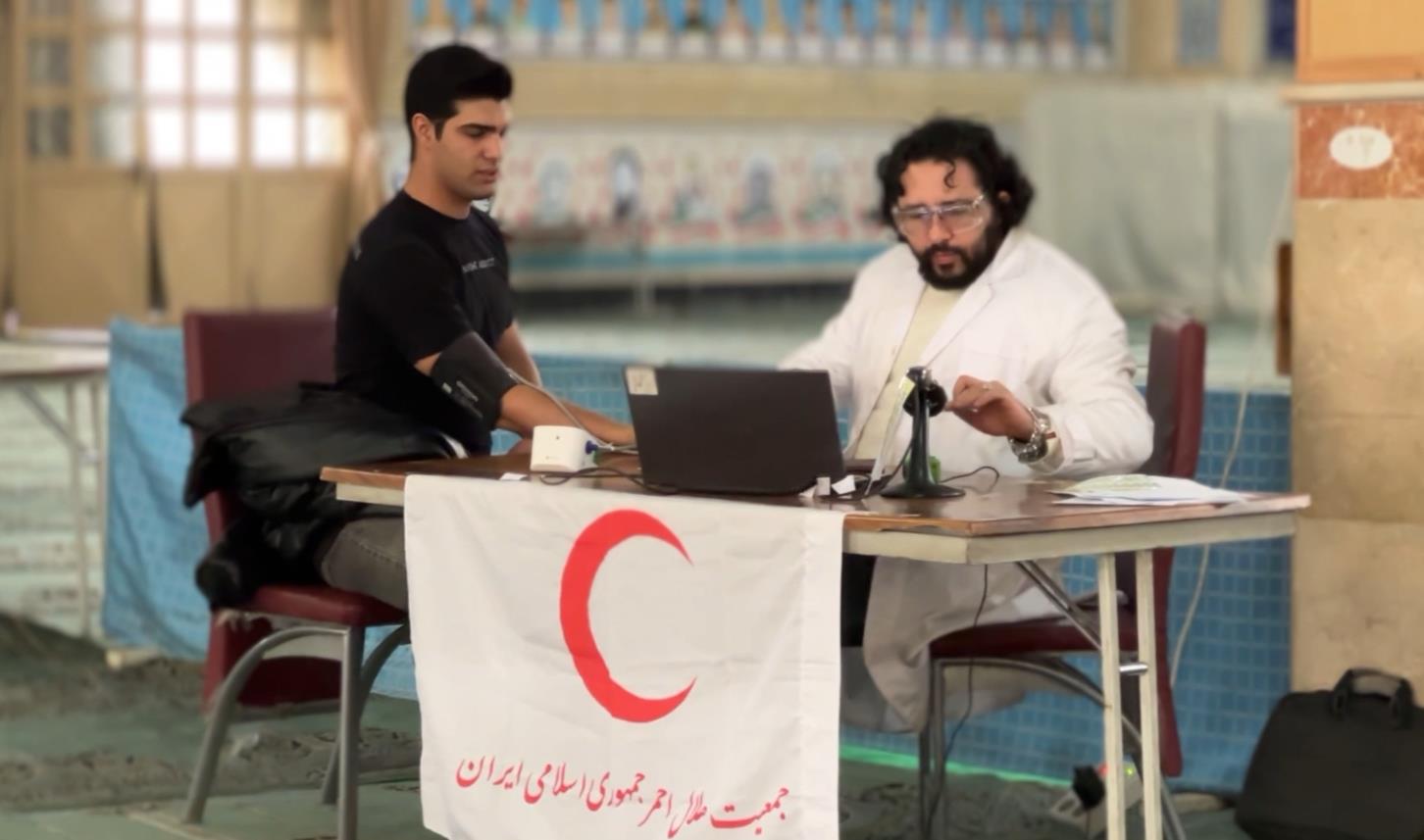 مشارکت کارکنان و داوطلبان هلال‌احمر تهران در اجرای طرح حمایت ماندگار/فیلم