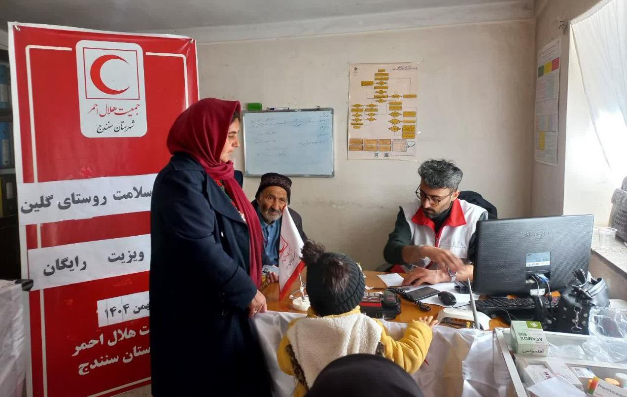 کاروان سلامت هلالاحمر کردستان به قلب روستاها رسید/ درمان رایگان ۳۱۲ نفر در گلین و باخرم