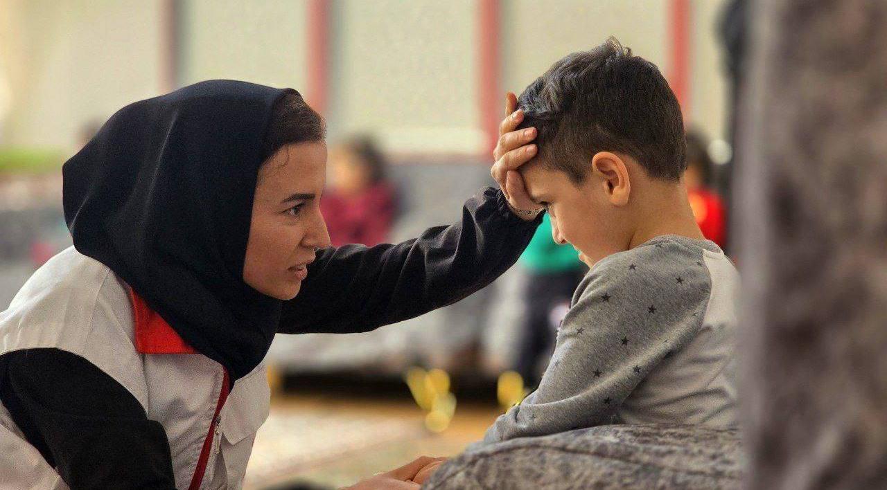 اطلاعیه آموزشی شماره ۳؛ «رعایت حال کودکان و سالمندان در بحران»/ آموزش